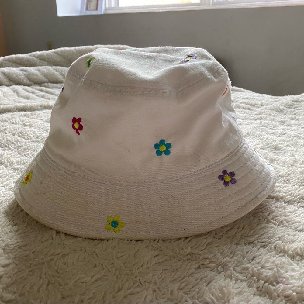 Embroidered Floral Bucket Hat
